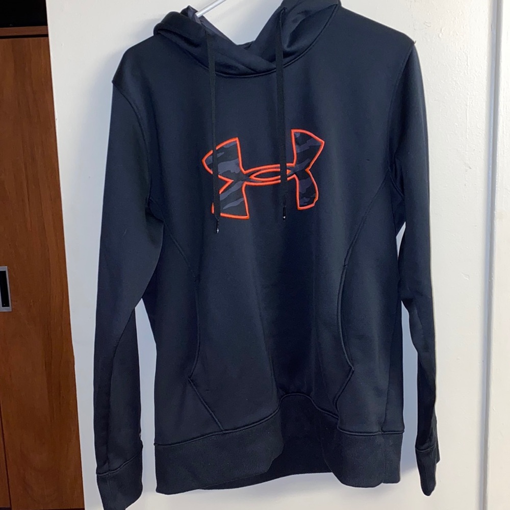 Women’s Under Armour Sweatshirt